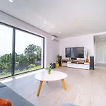 Villa Deavista By Villsy *