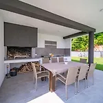 Villa Deavista By Villsy