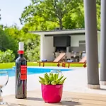 Villa Deavista By Villsy *