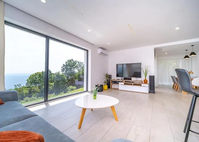 Villa Deavista By Villsy *